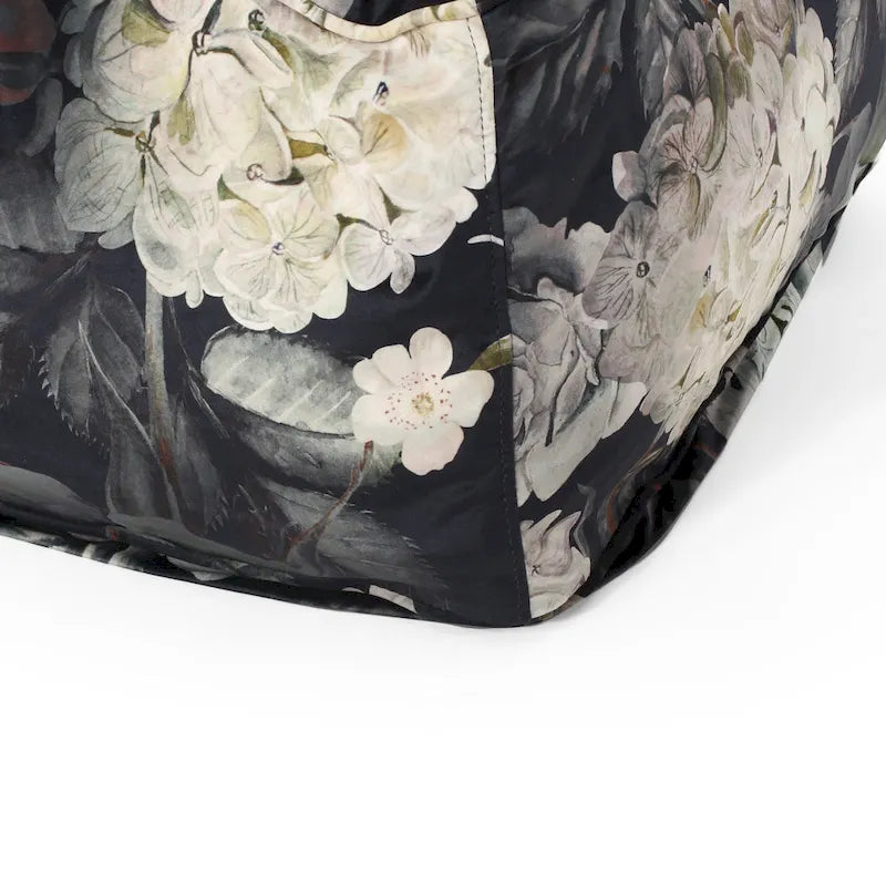 Pouf cube traditionnel de taille moyenne en tissu à imprimé floral